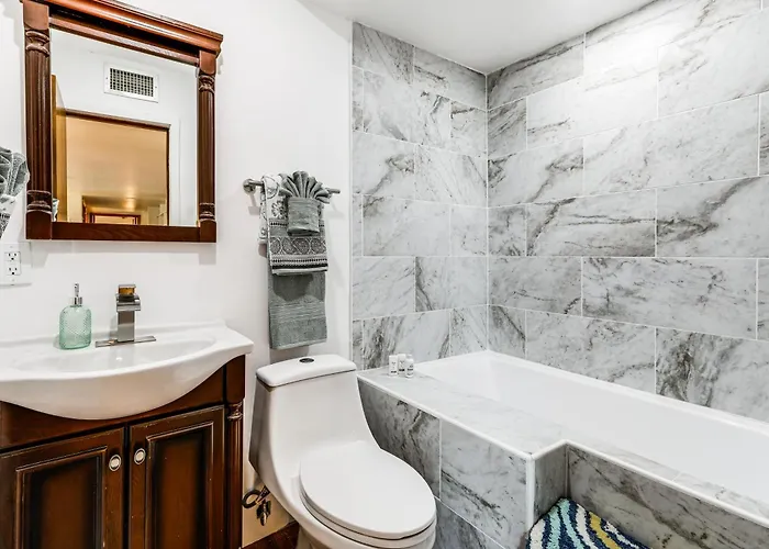 Hot Tub & Mountain Views: Spacious In Сasa de vacaciones Sedona